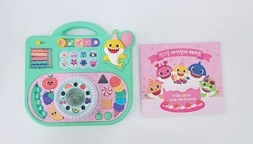 핑크퐁 아기상어케이크