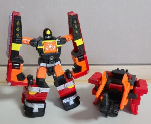 헬로카봇 레드와일러