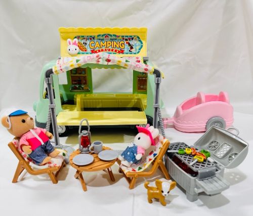 콩지래빗 부릉부릉 캠핑카