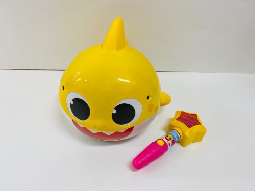 날 따라오는 신기한 핑크퐁 아기상어