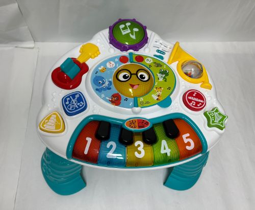 E-64 디스커버리 러닝 테이블