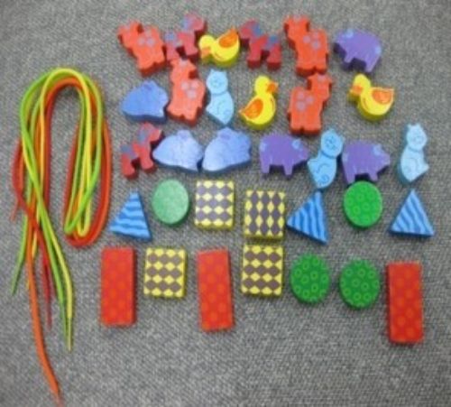 D-75 모양 끈끼우기