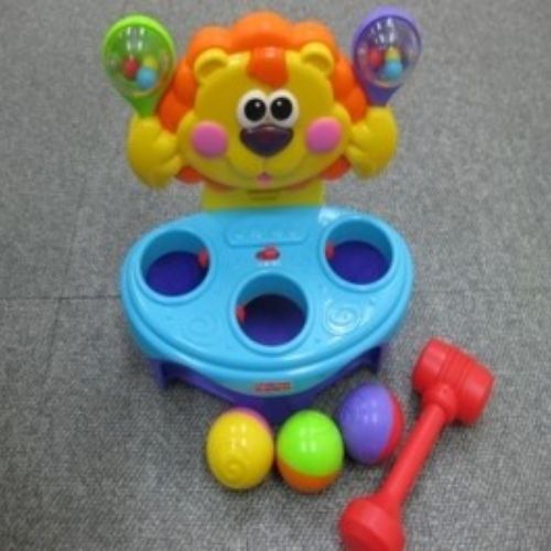 D-141 아기사자 두드리기