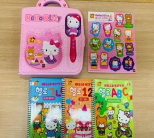 F-7 리틀 퓨처북/ 헬로키티