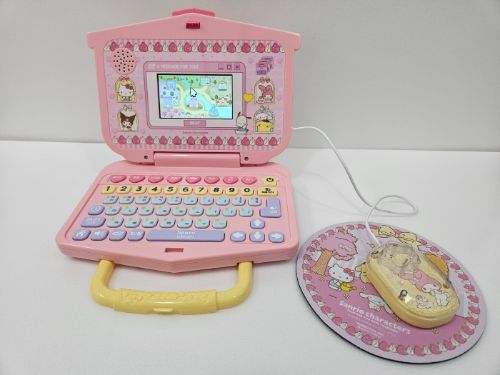 산리오 캐릭터즈 노트북