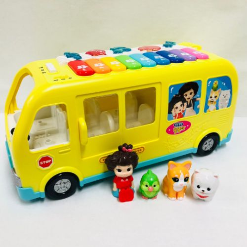 피아노가 있는 똘똘이 버스