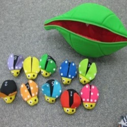 D-30 나뭇잎 촉감곤충